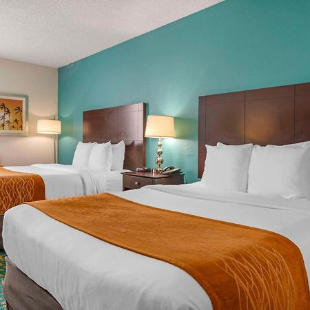 Comfort Inn & Suites Fort Lauderdale West Turnpike Lauderdale Lakes Bagian luar foto