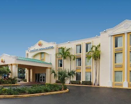 Comfort Inn & Suites Fort Lauderdale West Turnpike Lauderdale Lakes Bagian luar foto
