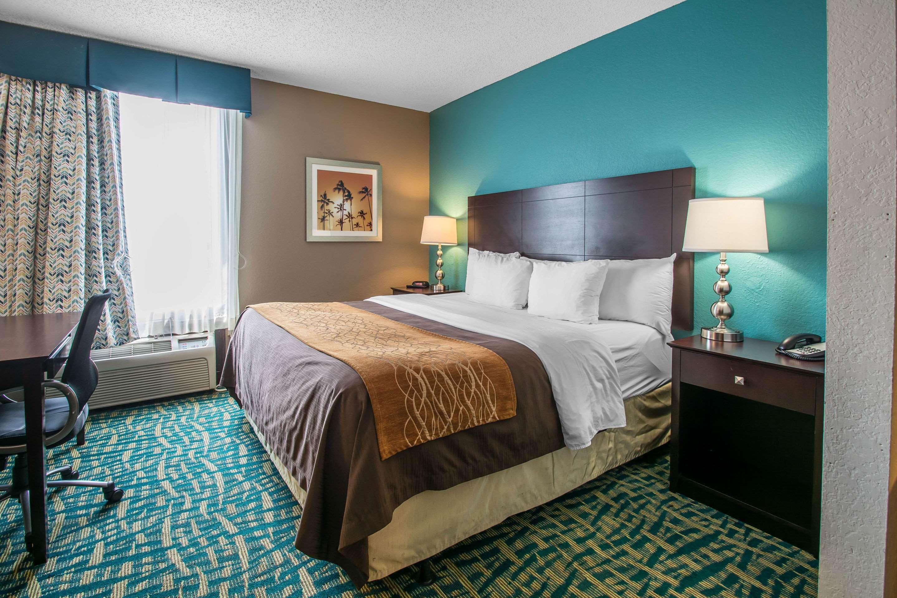 Comfort Inn & Suites Fort Lauderdale West Turnpike Lauderdale Lakes Bagian luar foto