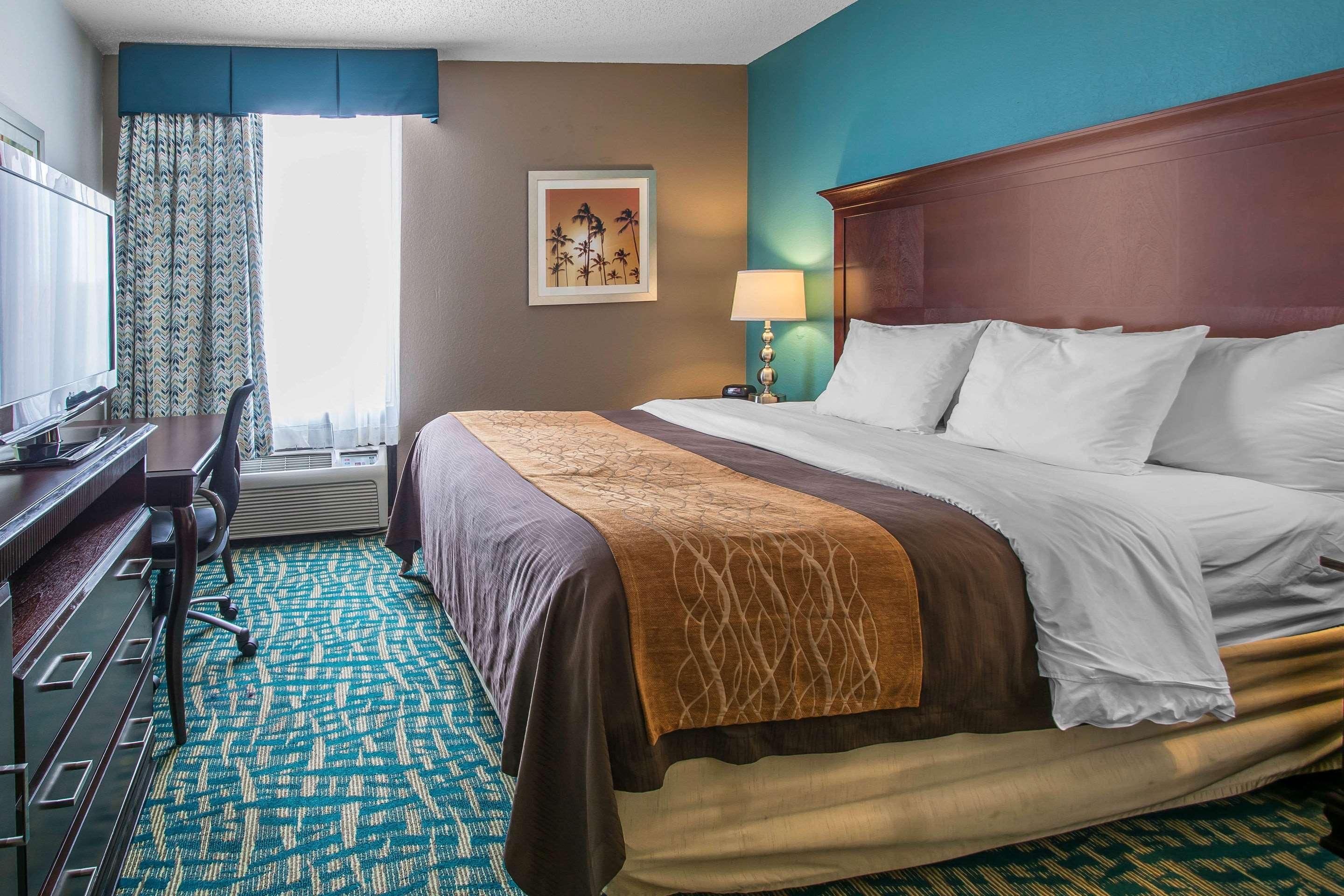 Comfort Inn & Suites Fort Lauderdale West Turnpike Lauderdale Lakes Bagian luar foto