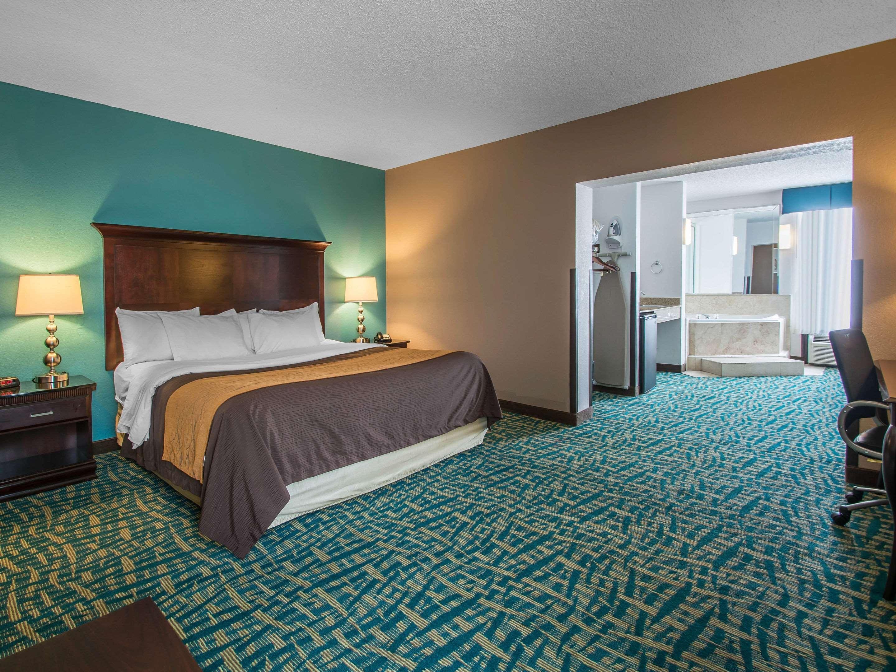 Comfort Inn & Suites Fort Lauderdale West Turnpike Lauderdale Lakes Bagian luar foto