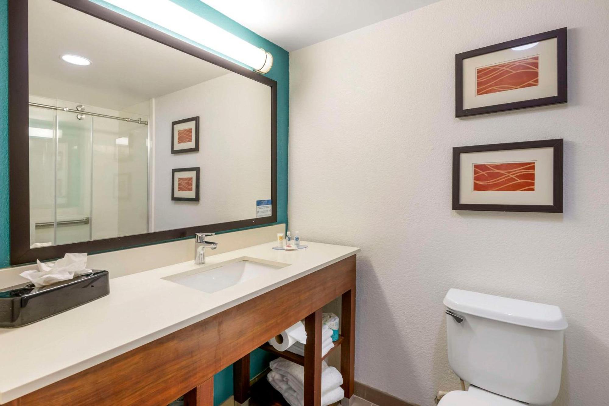 Comfort Inn & Suites Fort Lauderdale West Turnpike Lauderdale Lakes Bagian luar foto