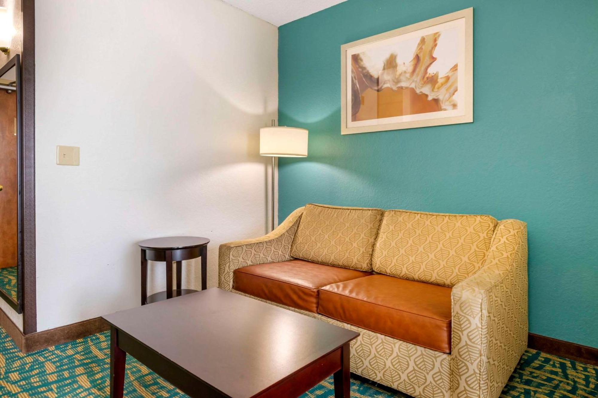 Comfort Inn & Suites Fort Lauderdale West Turnpike Lauderdale Lakes Bagian luar foto